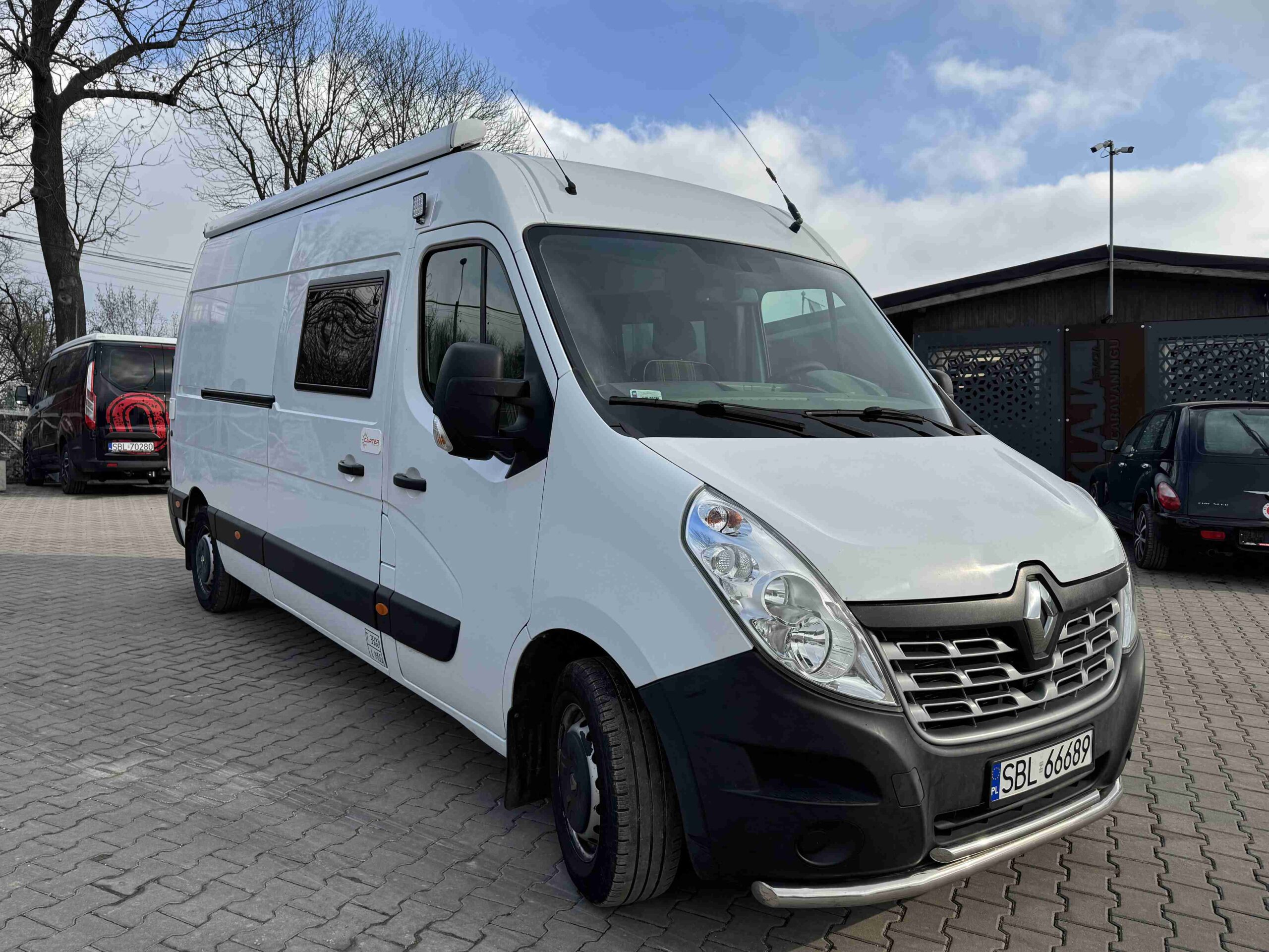 ZABUDOWA RENAULT MASTER