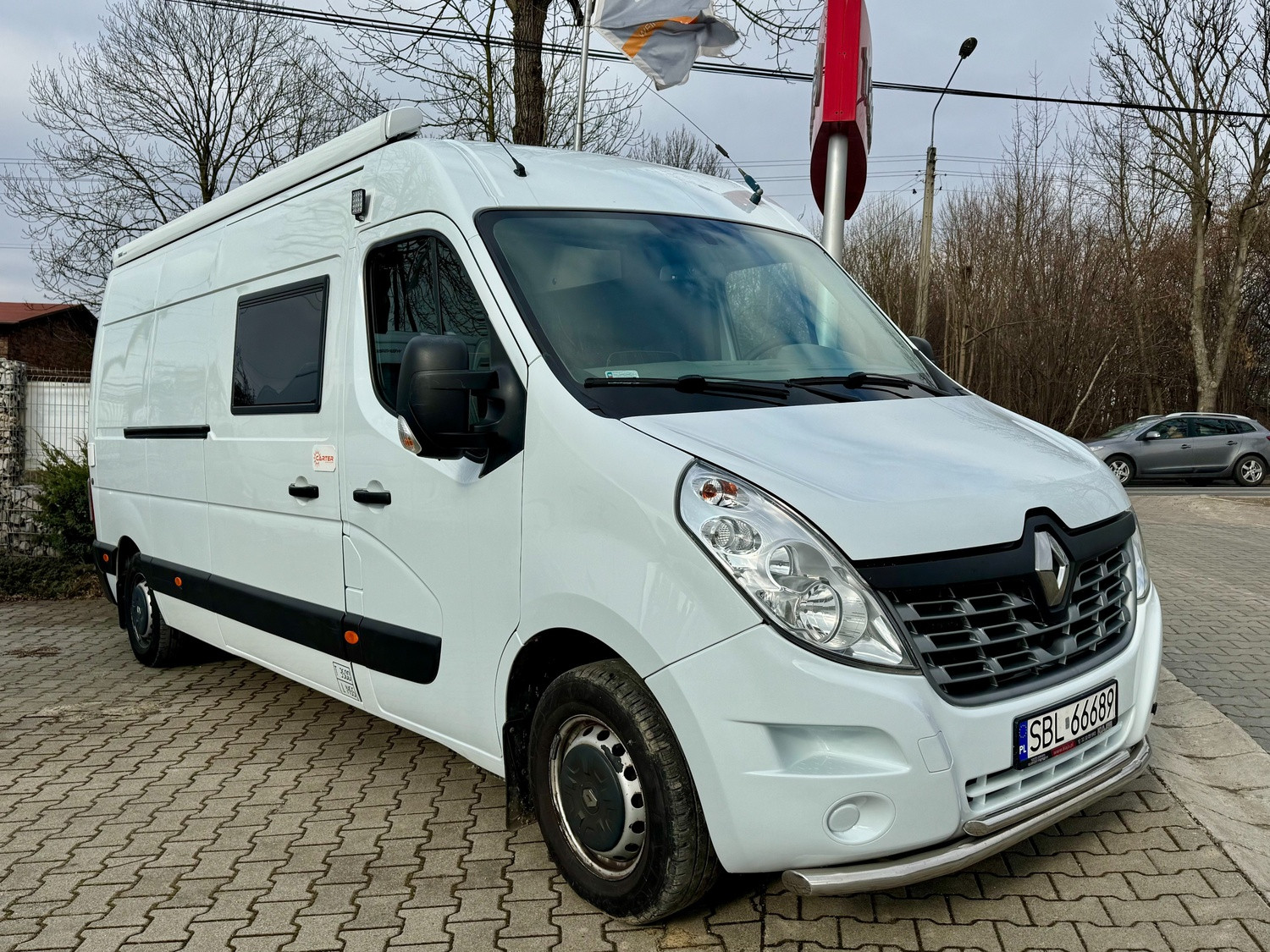 ZABUDOWA RENAULT MASTER